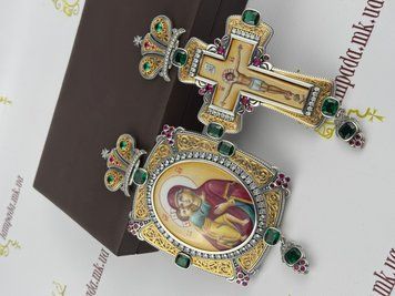 Архиерейский набор изготовлен из серебра 925 пробы в позолоте, украшен драгоценными камнями цироний. SA617 EK617 фото