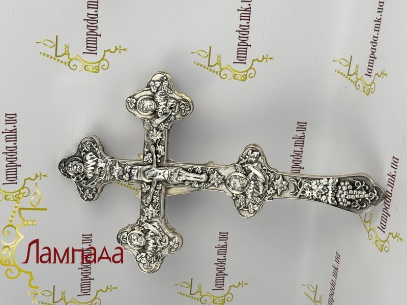 Хрест виготовлений з бронзи в посрібленні  16-19С фото